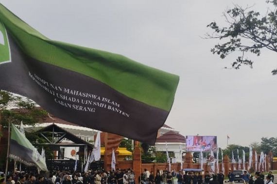 HUT ke-24 Banten, HMI Serang Serukan Lawan Politik Dinasti - JPNN.COM