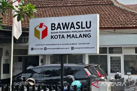 Bawaslu Ingatkan Paslon Ini Segera Hentikan Kegiatan Tebus Murah Sembako - JPNN.COM