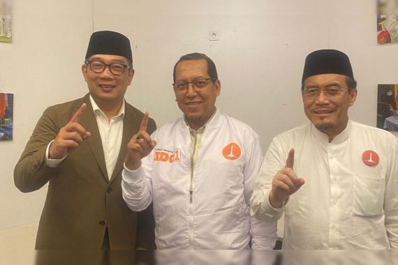 Ridwan Kamil Wacanakan Ubah Kampung Kumuh Jadi Bagus, Kolaborasi Bareng Warga - JPNN.COM