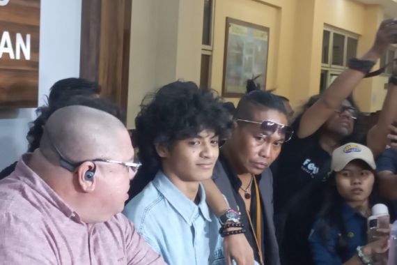 Seusai 6 Jam Diperiksa, Vadel Badjideh: Alhamdulillah Gue Bisa Jawab - JPNN.COM