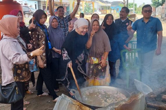 'Manggung' Bareng Warga, Lucianty Menunjukkan Gaya Kepemimpinan Empatik dan Merangkul - JPNN.COM