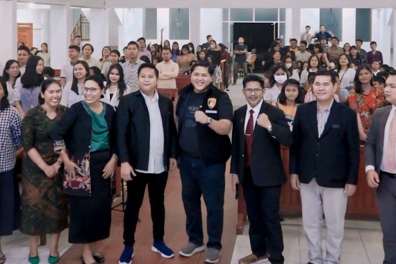 Saat Anggota Reserse Memberikan Penyuluhan ke Ratusan Jemaat Gereja, Lihat - JPNN.COM