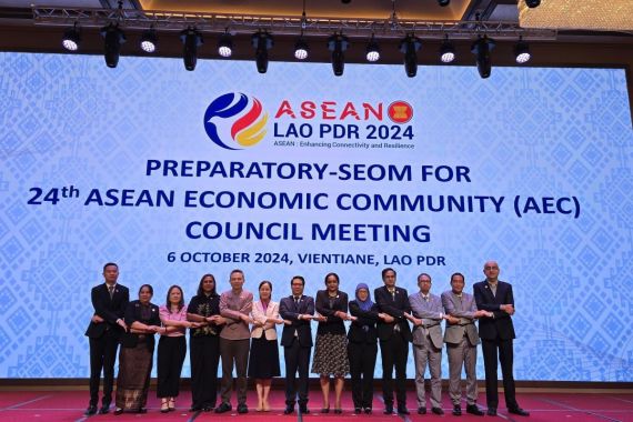 Hadiri KTT ASEAN di Laos, Indonesia Sebut Banyak Isu Ekonomi yang Dibahas - JPNN.COM