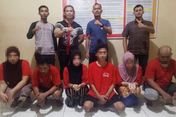 Polisi Bongkar Praktik Prostitusi Online di Aceh Barat, 3 Pasangan Ini Terancam Dihukum Cambuk - JPNN.COM