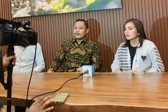 Pihak Bank Diduga Lepas Tangan Soal Asuransi, Anggia Novita Tempuh Jalur Hukum - JPNN.COM