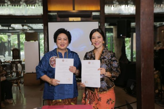 Amandari Galery Kampanyekan Kemandirian Perempuan Lewat Batik - JPNN.COM