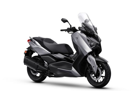 Yamaha XMAX Connected Tampil Gaya dengan Warna dan Grafis Baru, Sebegini Harganya - JPNN.COM