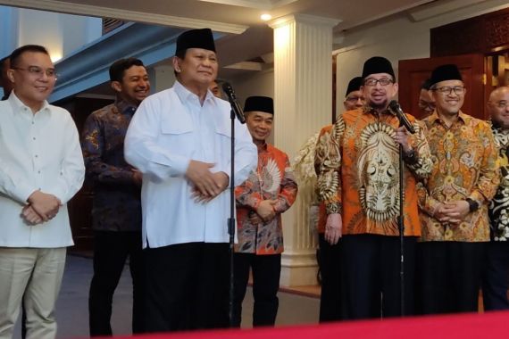 Salim Segaf Blak-blakan soal Alasan PKS Bergabung ke Koalisi Prabowo-Gibran, Begini - JPNN.COM