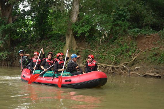 Warga Dukung Program Tri Soal Wisata Sungai Cikeas: Ekonomi Maju, Lingkungan Terjaga - JPNN.COM