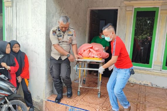 Seorang Siswi Madrasah di Inhu Ditemukan Meninggal di Kamar Kosnya - JPNN.COM