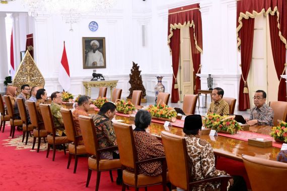 Pimpinan MPR RI Datangi Jokowi ke Istana, Ini yang Dibahas - JPNN.COM