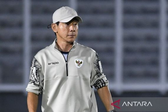 Shin Tae Yong tak Menduga Gaya Bermain Tim China: Mereka Memainkan Taktik Klasik - JPNN.COM