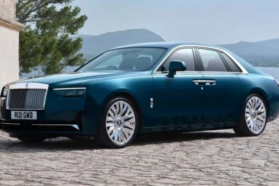 Rolls-Royce Ghost 2025 Kian Memikat Mata - JPNN.COM