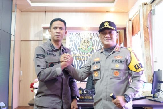 Kapolres Rohil Sambangi Kajari, Bahas Strategi Mengamankan Pilkada - JPNN.COM