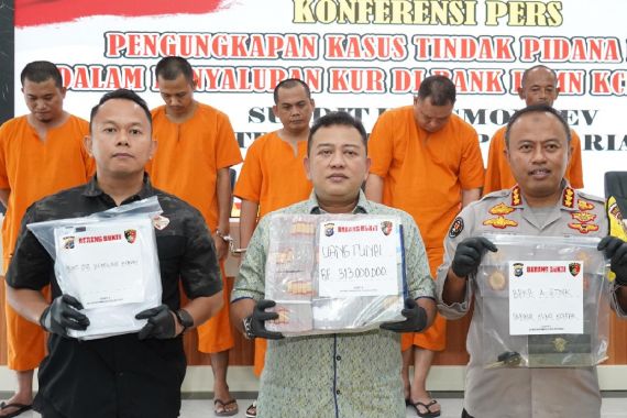 Modus Licik Korupsi di Bank Pelat Merah Riau Sebesar Rp 46,6 Miliar - JPNN.COM