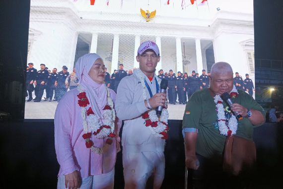 Ayah dari Atlet Peraih Medali Emas Olimpiade Paris Rizki Juniansyah Meninggal Dunia - JPNN.COM