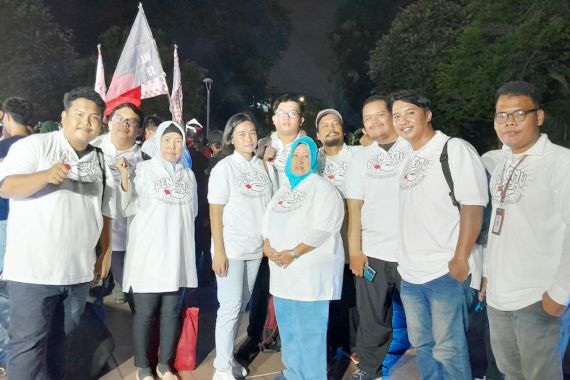 Apresiasi Kepemimpinan Jokowi, Ratusan Sukarelawan Doa Bersama - JPNN.COM