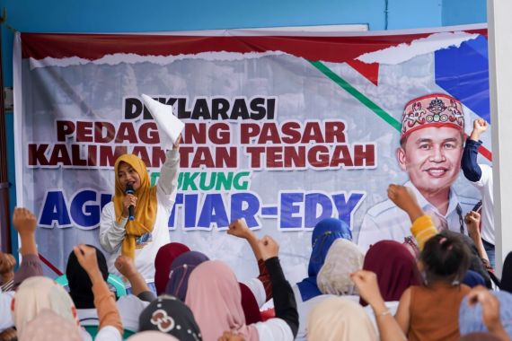 Gabung Relawan Huma Betang, Pedagang Pasar Kalteng Deklarasi Dukung Agustiar-Edy - JPNN.COM