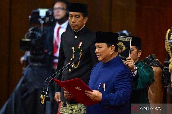 Jokowi Resmi Lengser, Prabowo Kini Menjabat Presiden RI - JPNN.COM