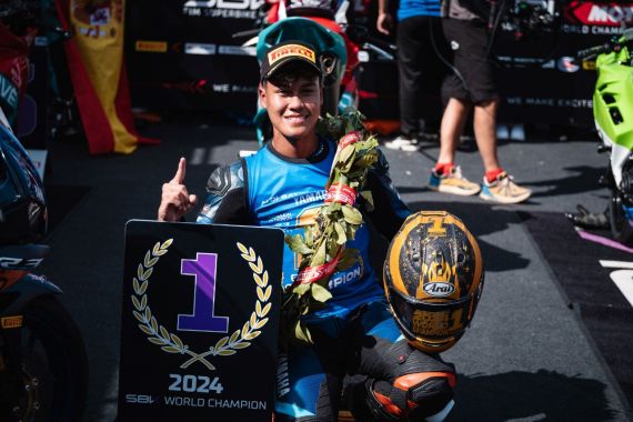 Pembalap Bantul Aldi Satya Rebut Gelar Juara Dunia WorldSSP300 2024, Selamat! - JPNN.COM