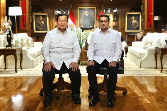 Inilah Profil Teuku Riefky, Menteri Ekonomi Kreatif di Kabinet Prabowo - JPNN.COM