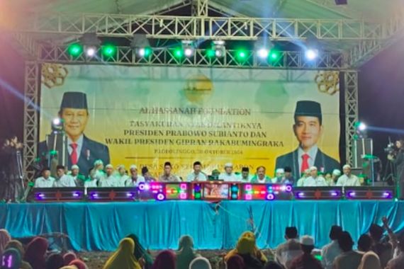 Kiai Marsudi Syuhud Hadiri Doa Bersama untuk Presiden dan Wakil Presiden - JPNN.COM