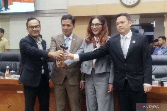 Habiburokhman Gerindra jadi Ketua Komisi III DPR RI - JPNN.COM