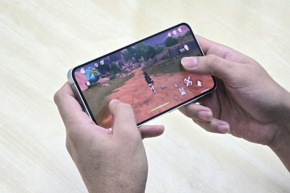 Demi Performa Gaming Solid, Galaxy S24 FE Hadirkan Fitur Ini - JPNN.COM