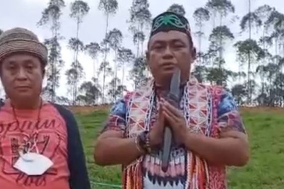 Rahmat Hamka Mengeklaim jadi Tokoh Pertama Dayak Berdoa di Titik 0 IKN - JPNN.COM