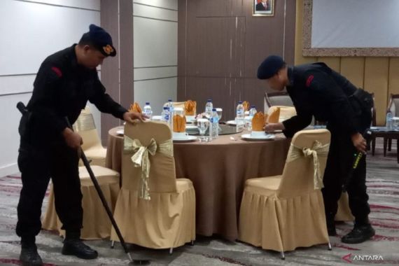 Hampir Seribu Personel Polri Bertugas Amankan Debat Pilgub NTB - JPNN.COM