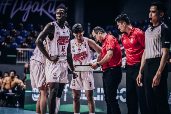 Beban Berat Dipikul Johannis Winar Setelah Ditunjuk Jadi Pelatih Timnas Basket Putra - JPNN.COM