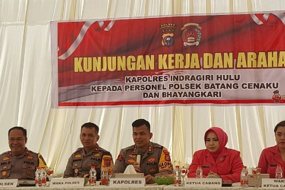 Kapolres Inhu Tekankan Integritas dan Netralitas Polri Saat Pilkada - JPNN.COM