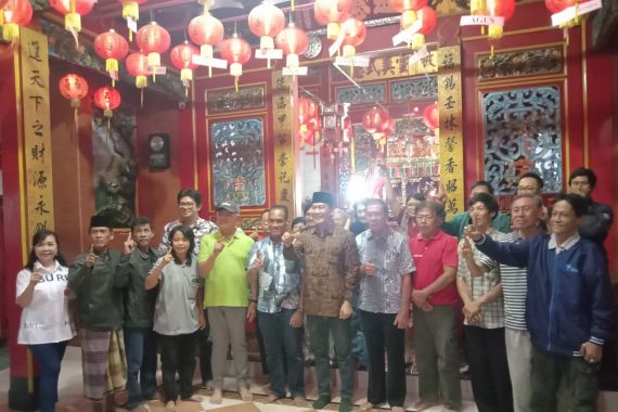 Pilkada Purworejo 2024: Diduga Berkampanye di Tempat Ibadah, Paslon 01 Dilaporkan ke Bawaslu - JPNN.COM