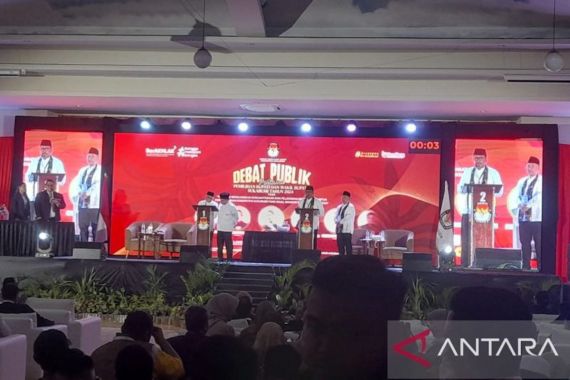 Debat Pilkada Sukabumi, 2 Cabup Berjanji Hilangkan Bunga Pinjaman UMKM - JPNN.COM