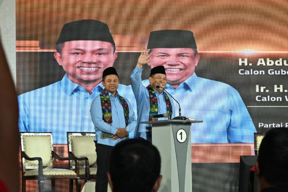 Wahid-Hariyanto Ungguli Paslon Lain dalam Debat Perdana Pilgubri 2024 - JPNN.COM