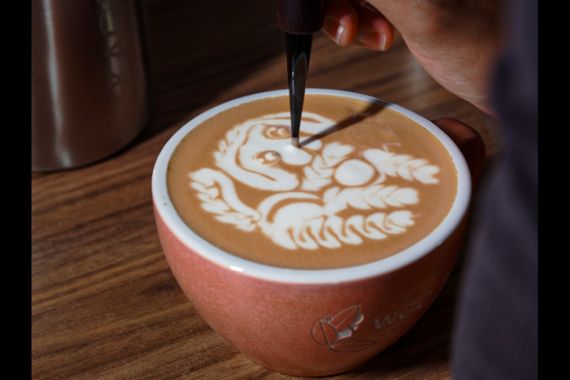 Dukung Industri Kopi, Roemah Koffie Hadirkan Latte Art Competition  - JPNN.COM