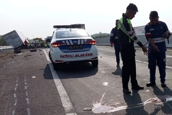 Terungkap, Ini Penyebab Kecelakaan Maut Mobil Kru tvOne di Tol Pemalang - JPNN.COM