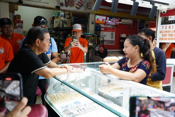 Kunjungi PIK, Pramono Temui Ibu-ibu di Pasar hingga Bicarakan Peremajaan Pompa - JPNN.COM