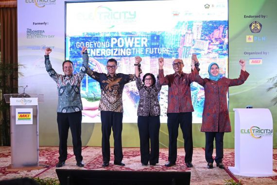 Electricity Connect 2024: Harapan Generasi Muda untuk Kemajuan Kendaraan Listrik Indonesia - JPNN.COM