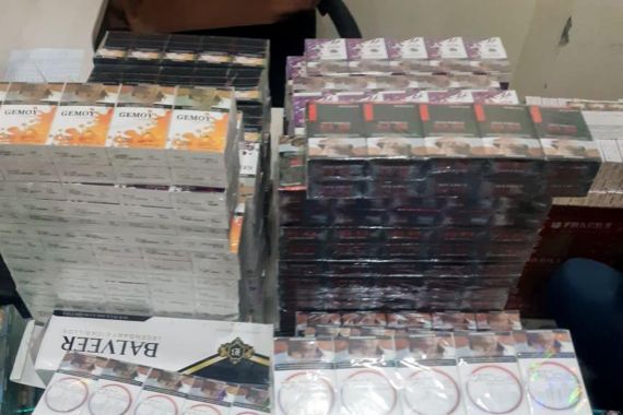 Bea Cukai Gagalkan Pengiriman 86.520 Batang Rokok Ilegal di Banyumas, Begini Modus Pelaku - JPNN.COM