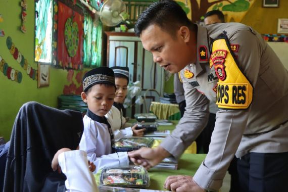 Simulasi Makananan Bergizi Berjalan di Banyuasin, Cek Daftar Menu Sehat - JPNN.COM