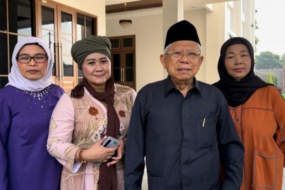 Pilgub Jatim: Kiai Ma'ruf Amin Serukan Pemilih PKB Menangkan Luluk-Lukman - JPNN.COM