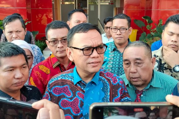 Cabup Empat Lawang Joncik Muhammad Diisukan Meninggal, Teman & Keluarga Menangis - JPNN.COM