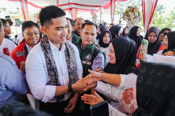 Hadir di Kampanye Hairan-Amin, Kaesang Mengaku Utusan Jokowi - JPNN.COM