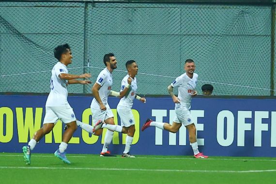 Lion City Sailors Takluk Oleh Persib, Pelatih: Kadang Sepak Bola Itu Kejam - JPNN.COM