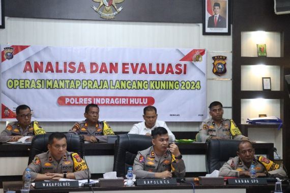 Polres Inhu Kerahkan 300 Personel demi Amankan Debat Pilkada - JPNN.COM