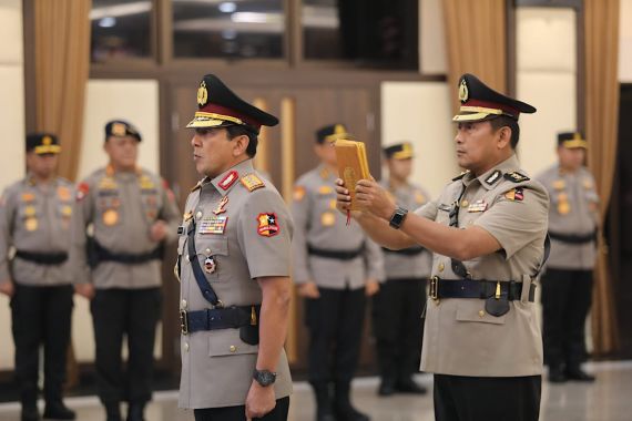 Komjen Ahmad Dofiri Resmi jadi Wakapolri, Pelantikan Kapolda Tunggu Pilkada Selesai - JPNN.COM