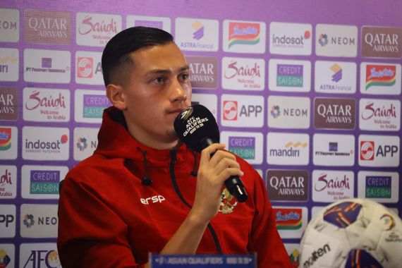 Soal Kans Timnas Indonesia Menang Melawan Jepang, Jay Idzes Jujur Bilang Begini - JPNN.COM