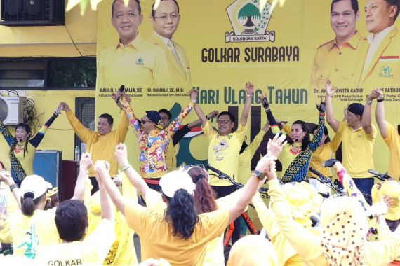 Golkar Surabaya Ikut Sukseskan Pemecahan Rekor MURI Senam Serentak Nasional - JPNN.COM