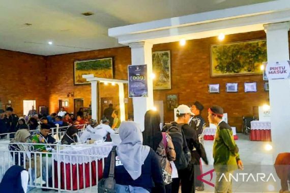 Ribuan Petugas TPS Telah Siap Gelar Pemungutan Suara Pilkada 2024 - JPNN.COM